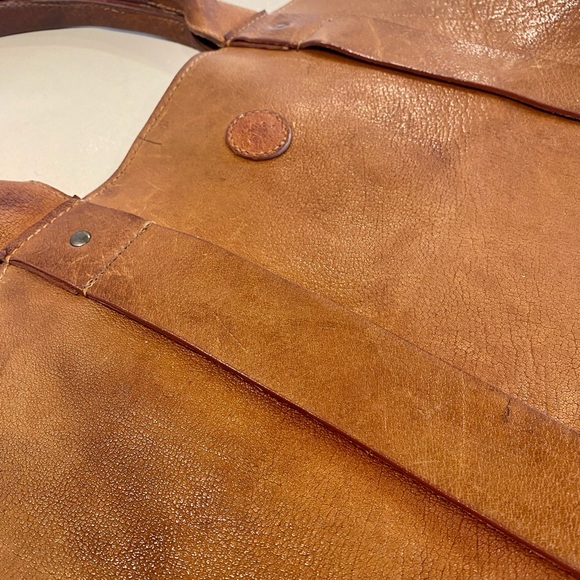 Elk large brown leather shoulder bag. - Picture 2 of 12